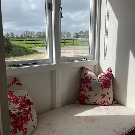 Scotland Lodge Farm, Stonehenge - The Stalls Groundfloor No Dogs & The Loft Dog Friendly Salisbury Exterior photo